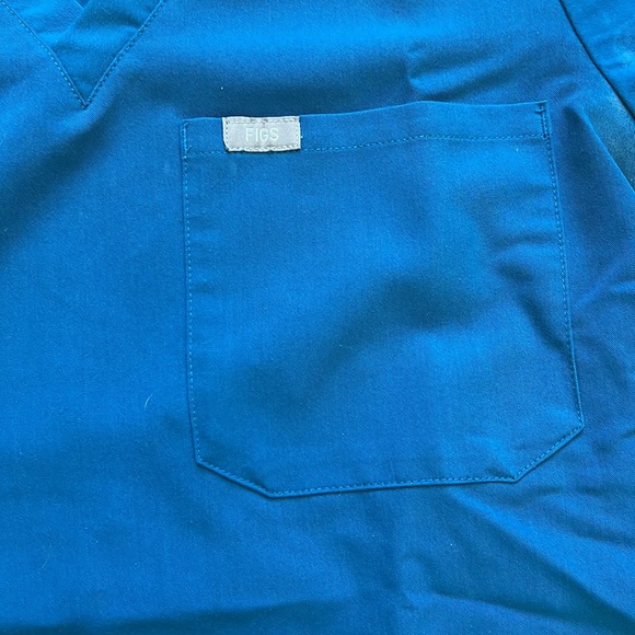 Figs Scrub Top - Picture 4 of 10